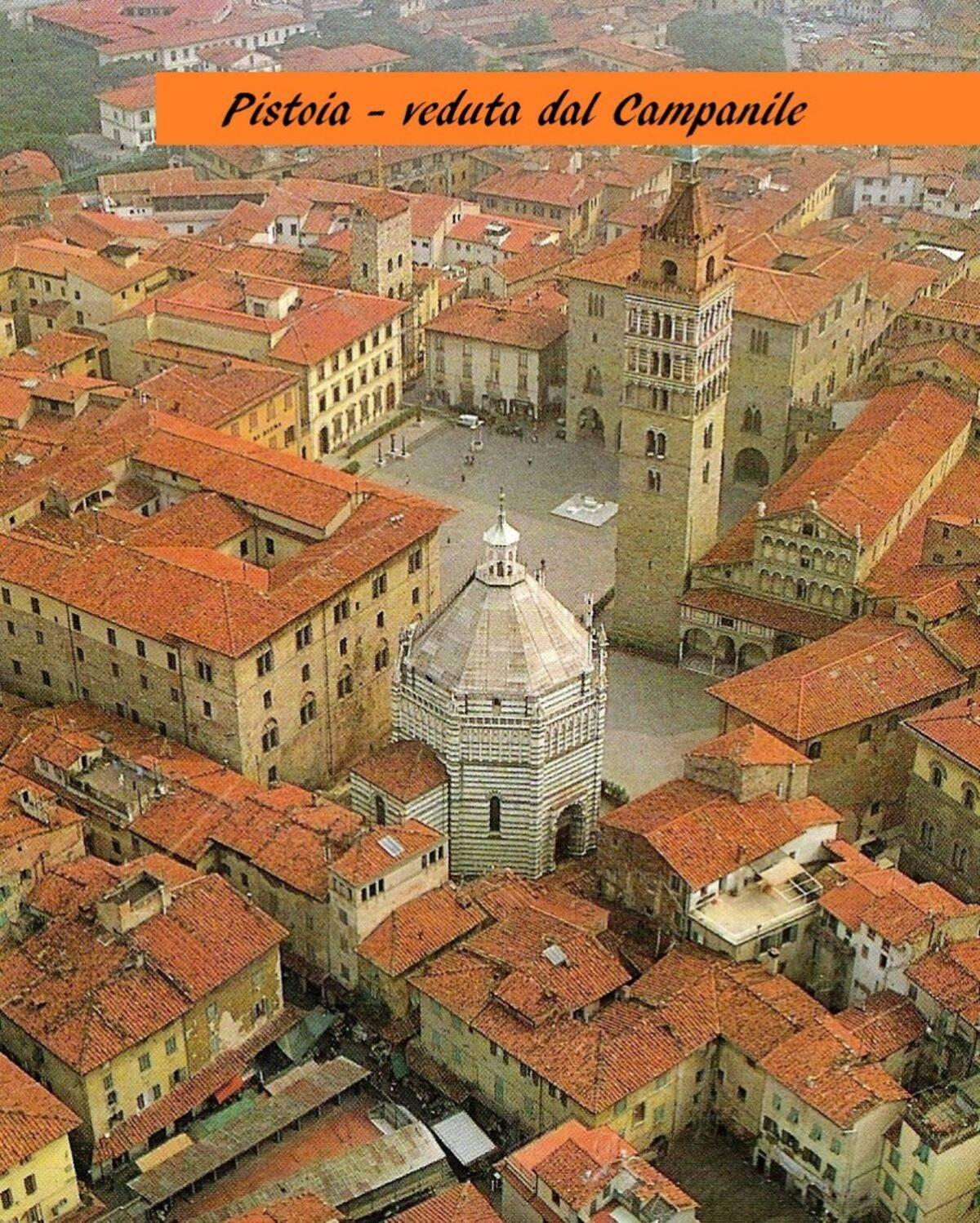 Da Riki Con Vista Sulle Colline Toscane Pistoia Luaran gambar